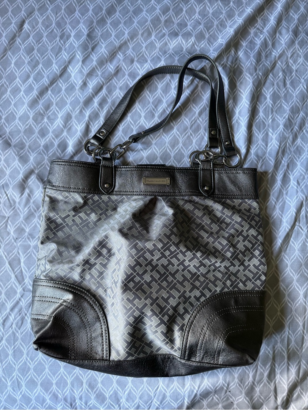 Tommy Hilfiger Gray Patterned Tote with Dark Gray Trim